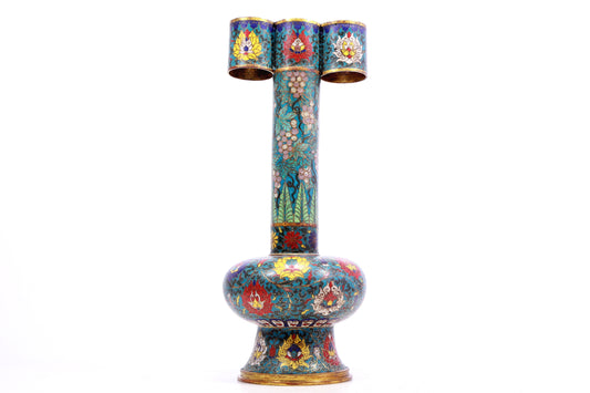 An Exquisite Cloisonne 'Flower' Vase