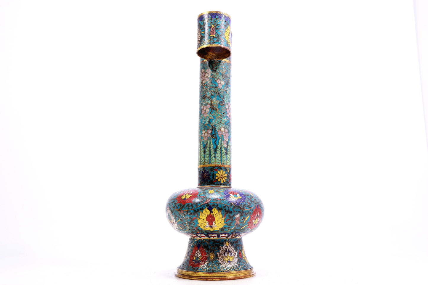 An Exquisite Cloisonne 'Flower' Vase