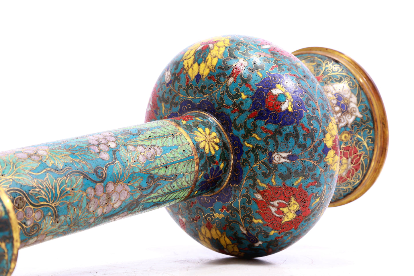 An Exquisite Cloisonne 'Flower' Vase