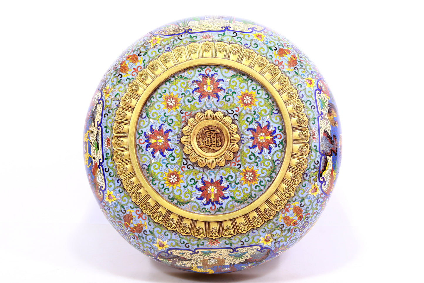 A cloisonne lotus pattern pen washer