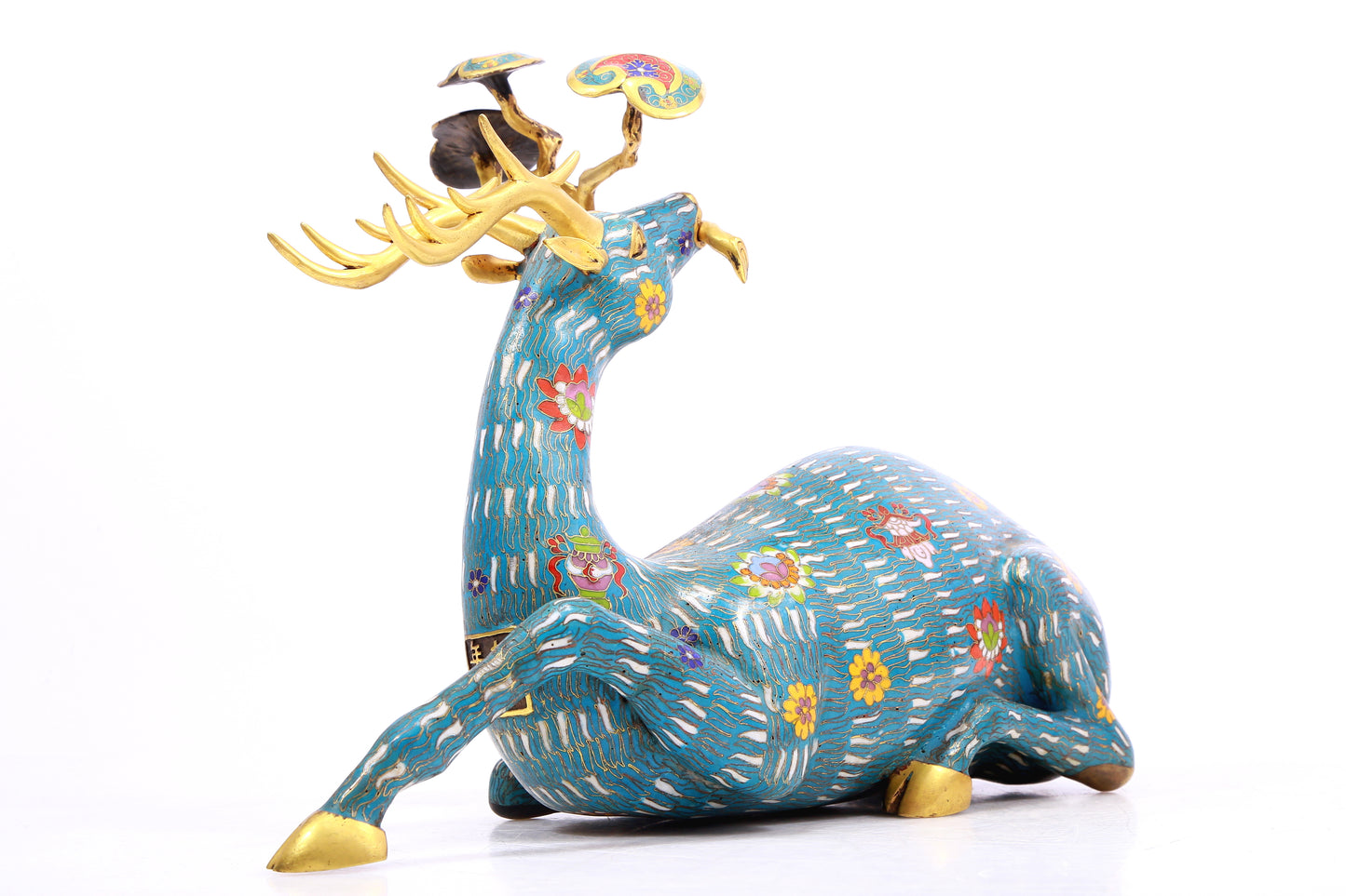 An Exquisite Cloisonne 'Deer' Decoration