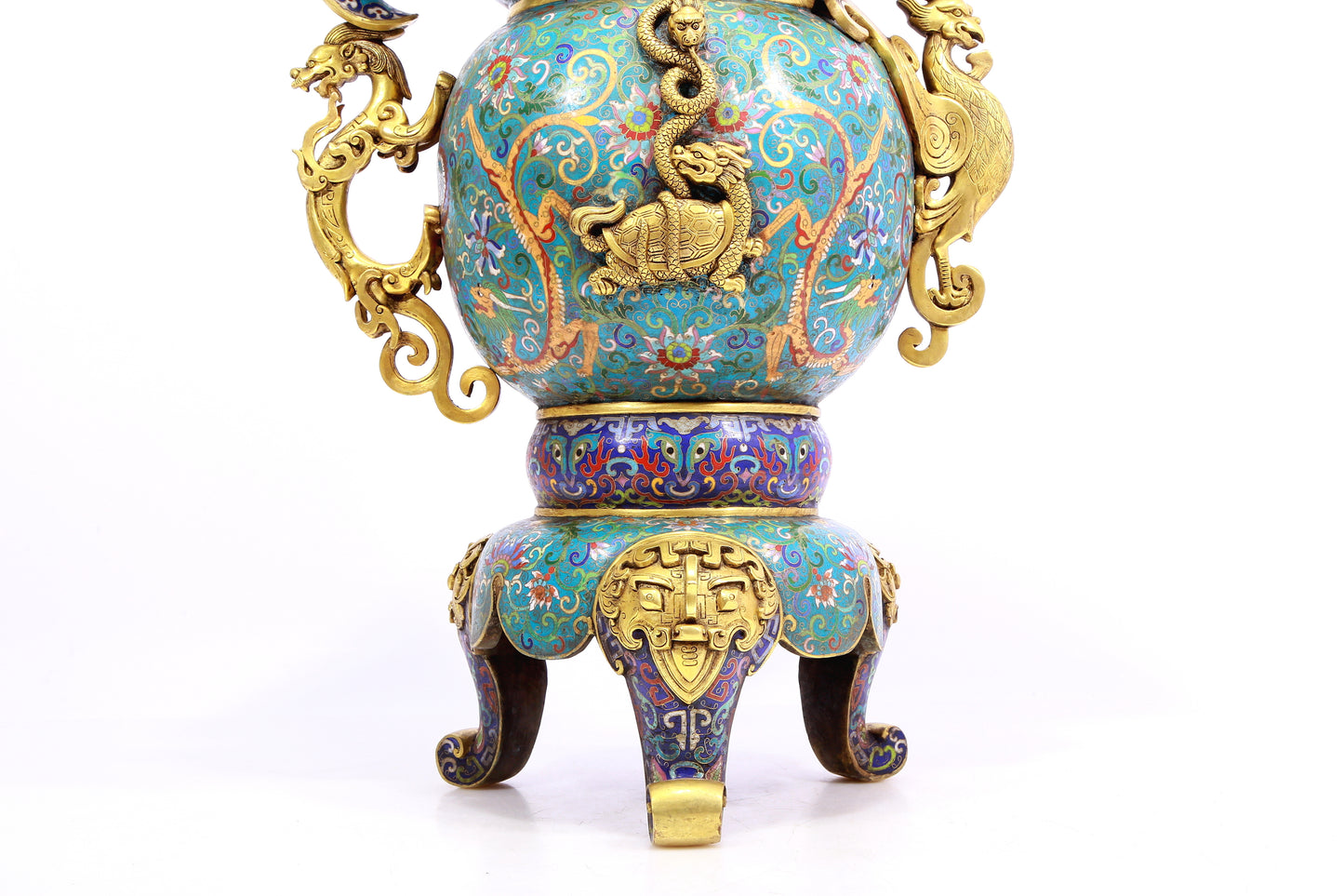 A cloisonné 'Twinkle lotus and Chilong' pattern three-legged ewer