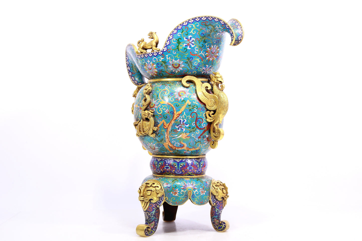 A cloisonné 'Twinkle lotus and Chilong' pattern three-legged ewer