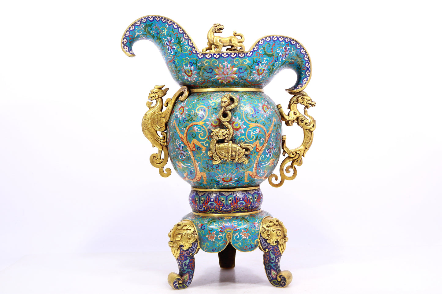 A cloisonné 'Twinkle lotus and Chilong' pattern three-legged ewer