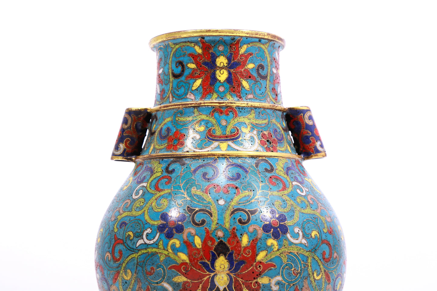 An Exquisite Cloisonne 'Scrolling Lotus' Vase