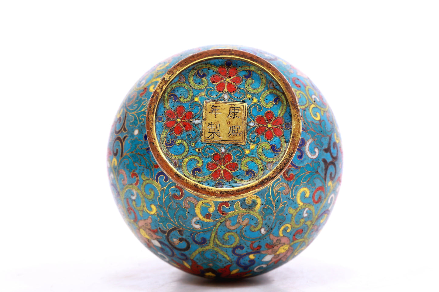 An Exquisite Cloisonne 'Scrolling Lotus' Vase