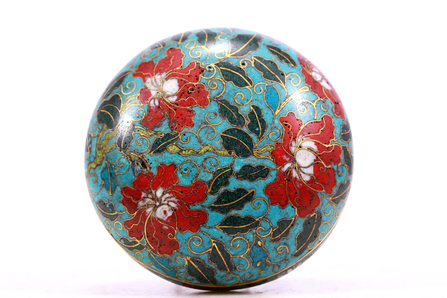 A cloisonné flower pattern box