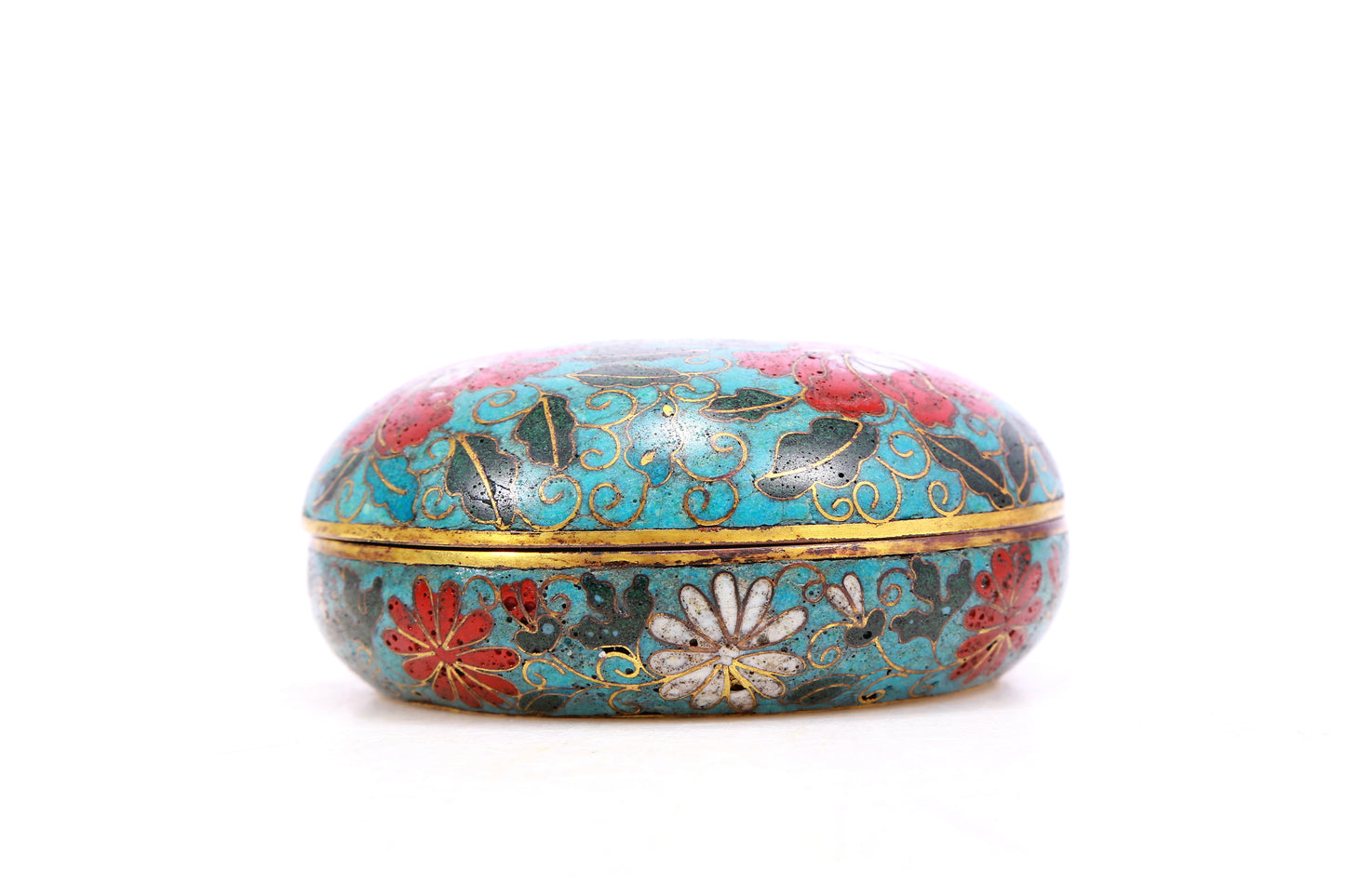 A cloisonné flower pattern box