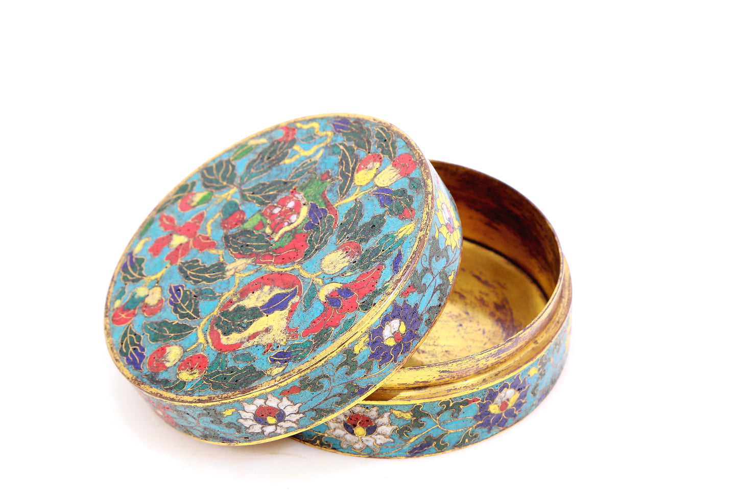 A cloisonné pomegranate pattern box