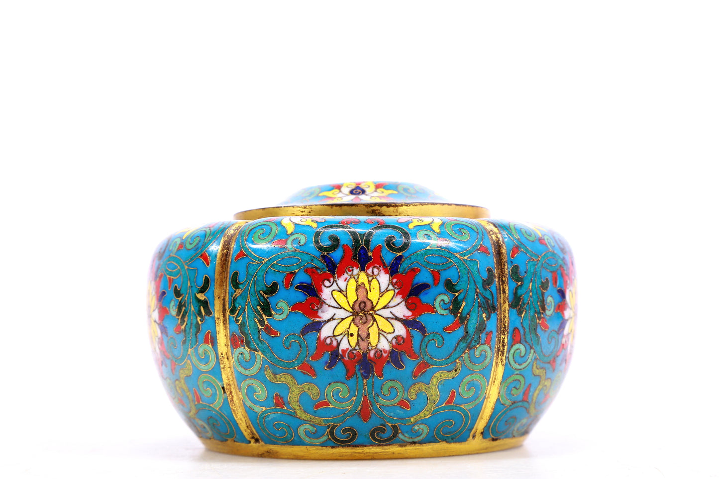 A pair of cloisonné jars with lotus pattern