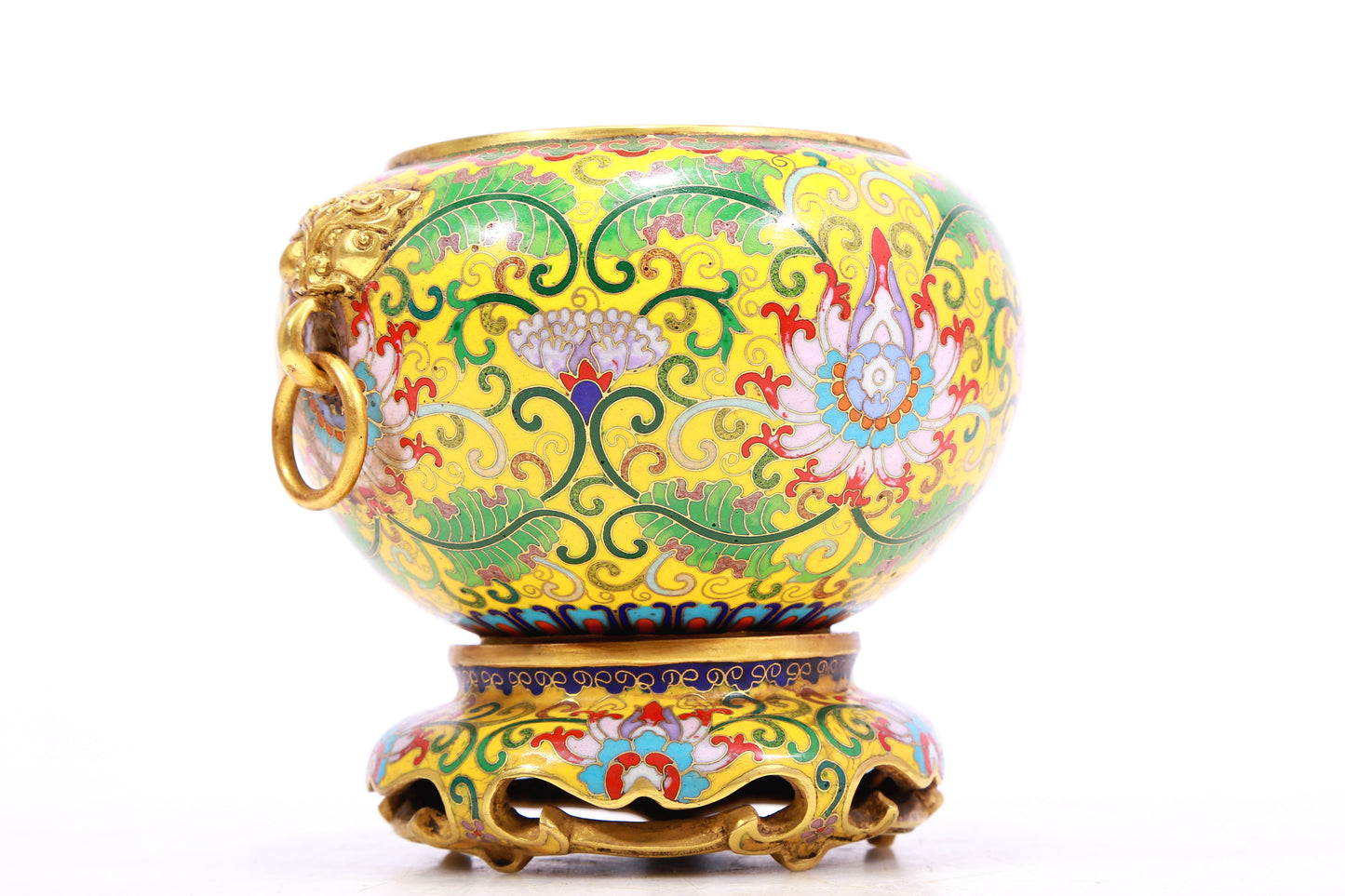 A cloisonné bowl with lotus pattern and auspicious animal ears