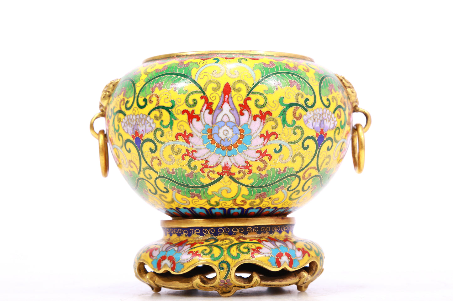 A cloisonné bowl with lotus pattern and auspicious animal ears