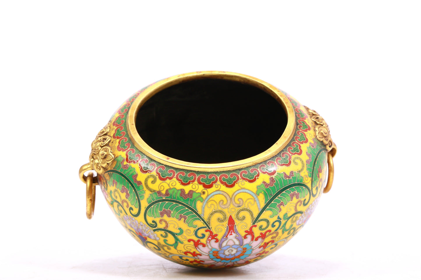 A cloisonné bowl with lotus pattern and auspicious animal ears