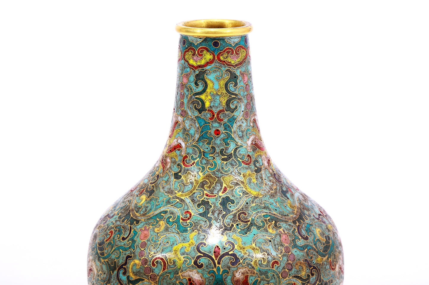 An Excellent Cloisonne 'Scrolling Lotus' Vase