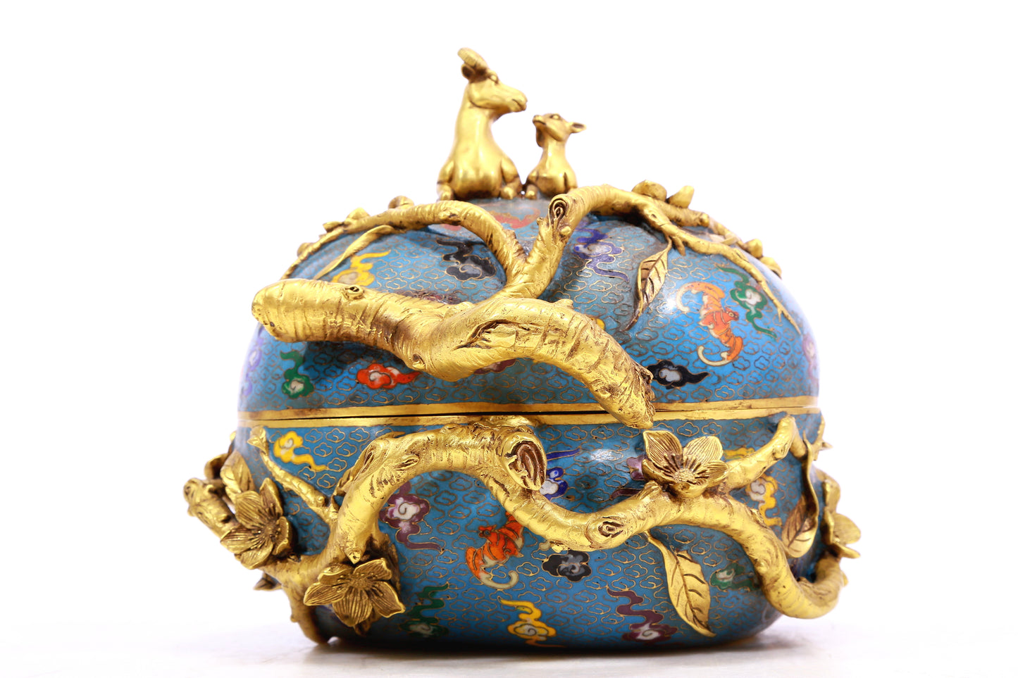 An Exquisite Cloisonne 'Bat& Auspicious Cloud' Peach-Form Box