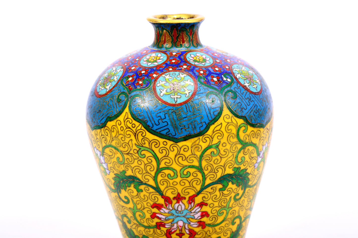 A Gorgeous Cloisonne 'Scrolling Lotus' Vase