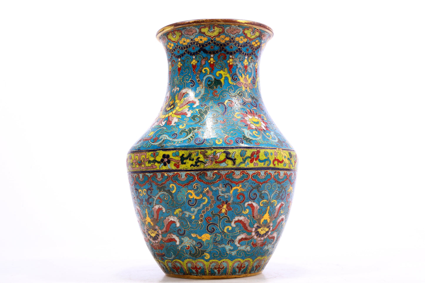 An Exquisite Cloisonne 'Scrolling Lotus' Vase