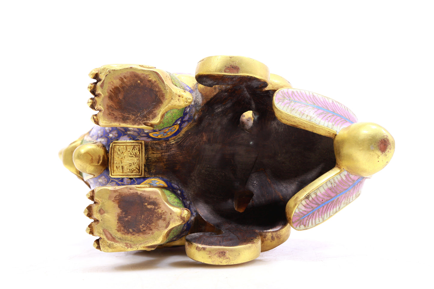 A Precious Cloisonne 'Auspicious Beast' Jar