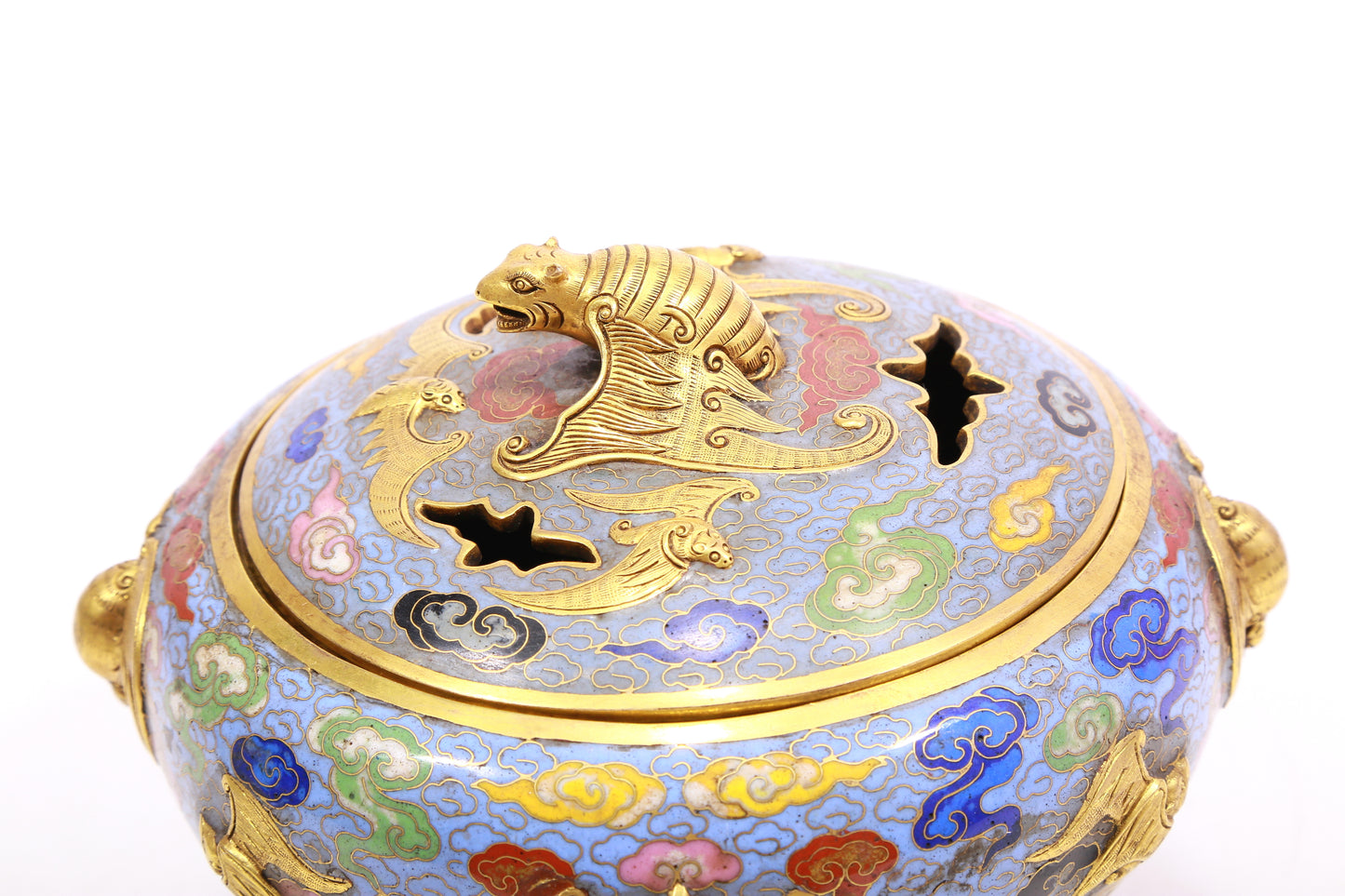 A Gorgeous Cloisonne 'Bat& Auspicious Cloud' Tripod Censer And Cover