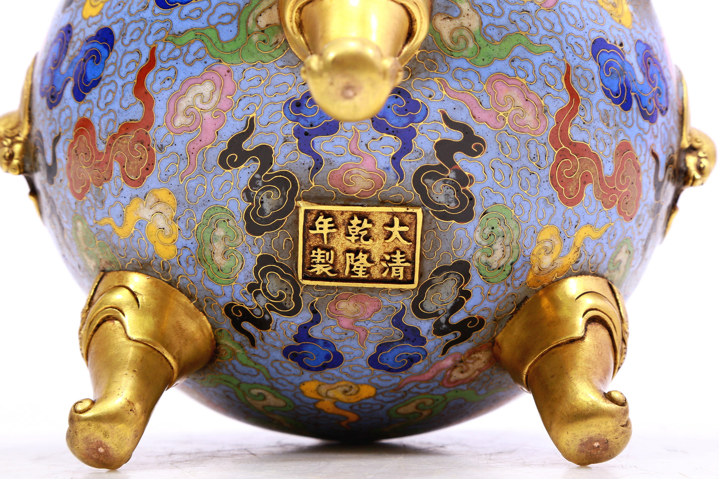 A Gorgeous Cloisonne 'Bat& Auspicious Cloud' Tripod Censer And Cover