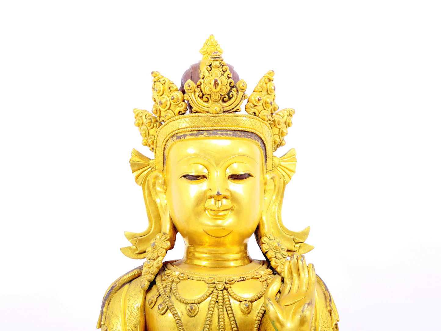 A solemn gilt bronze statue of Bodhisattva