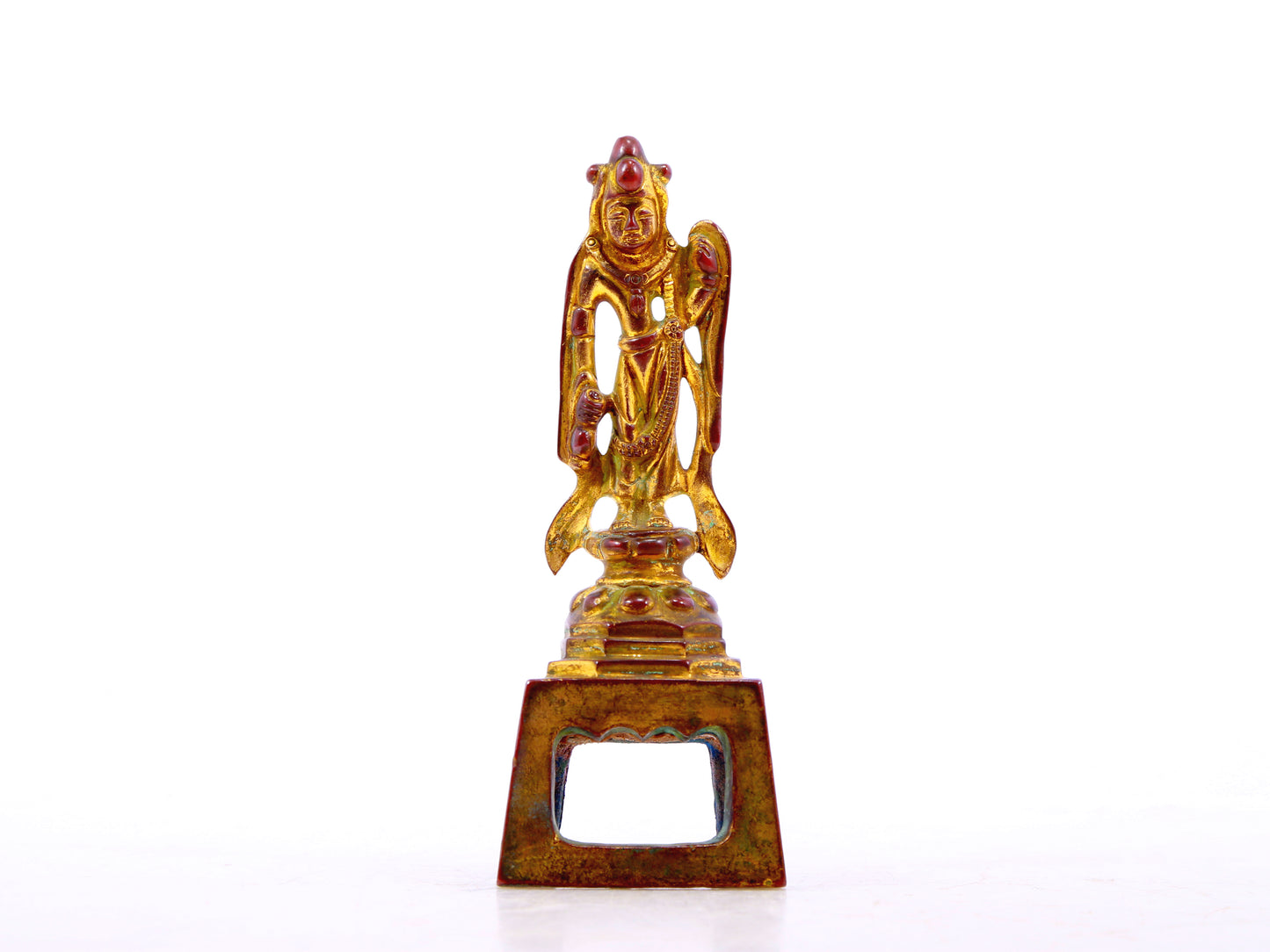 A serene gilt bronze statue of Bodhisattva