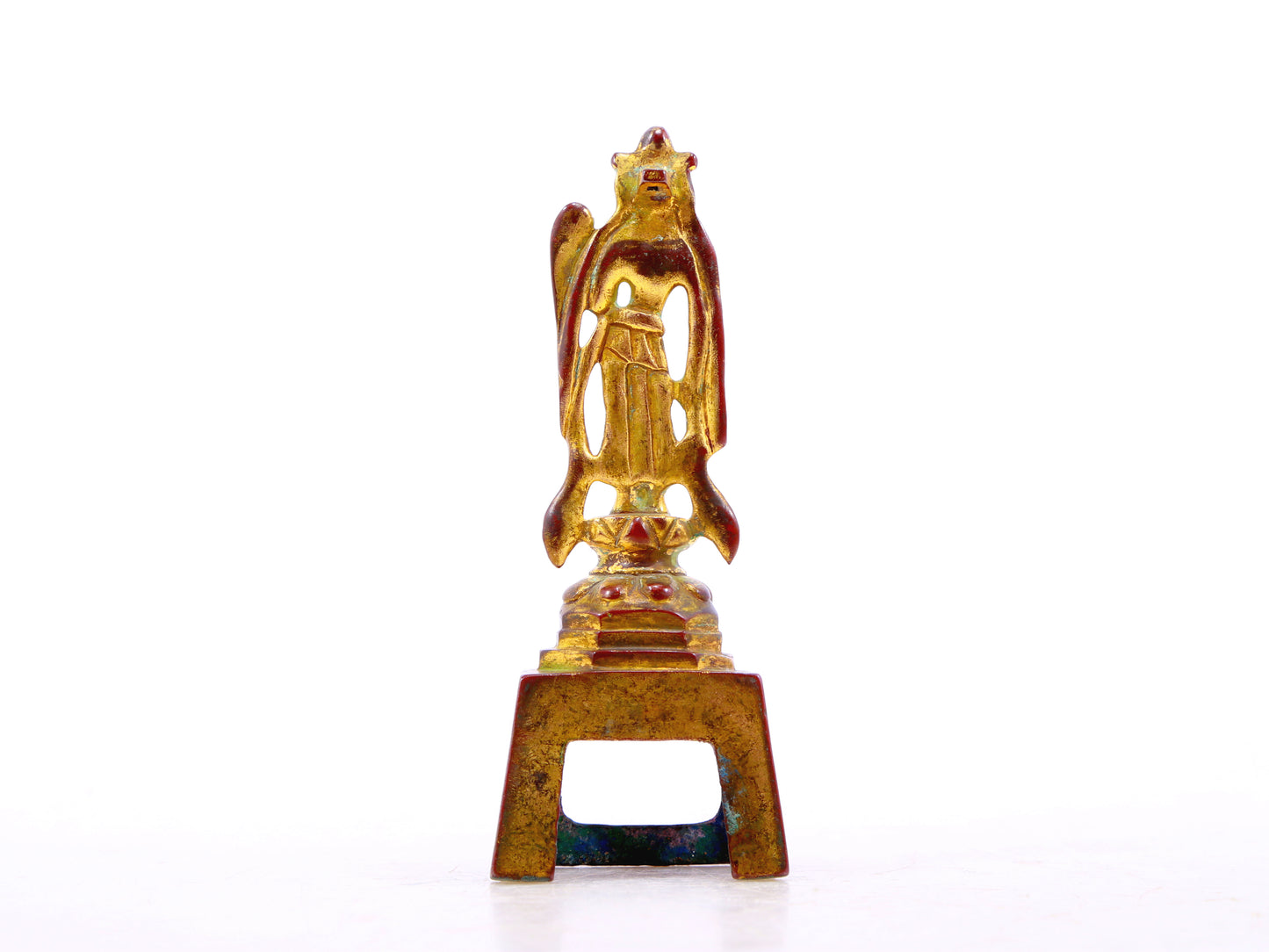 A serene gilt bronze statue of Bodhisattva