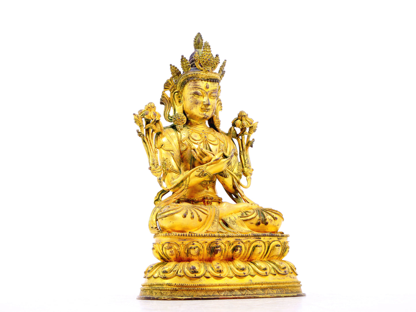 A serene gilt bronze statue of Bodhisattva