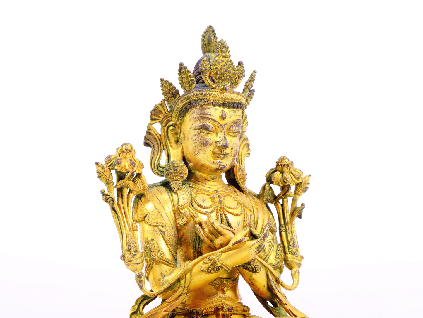 A serene gilt bronze statue of Bodhisattva