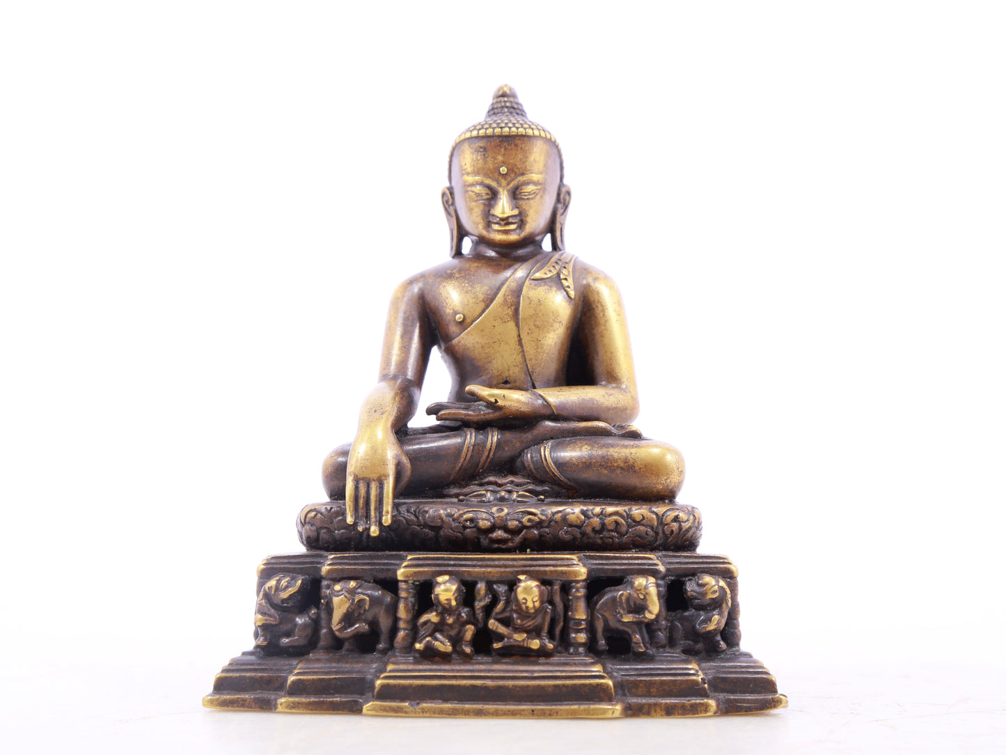 A serene alloy bronze Gautama Buddha