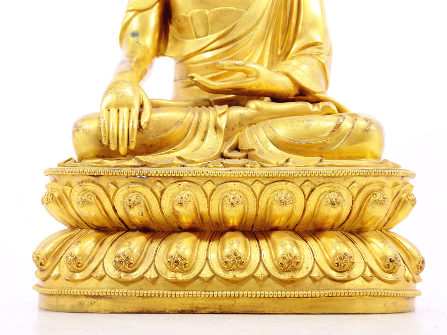 A serene alloy bronze Gautama Buddha