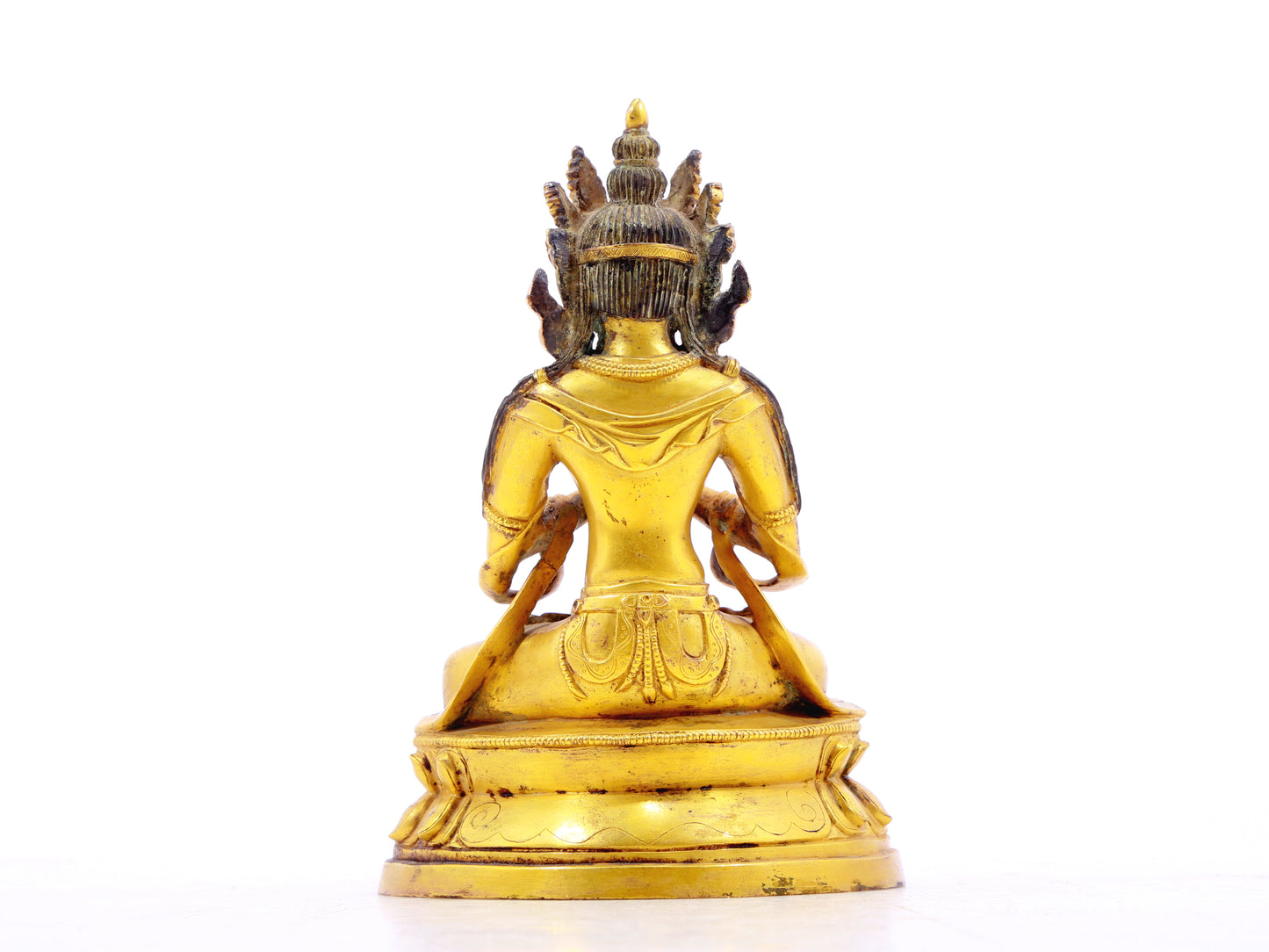 A serene gilt bronze statue of Bodhisattva