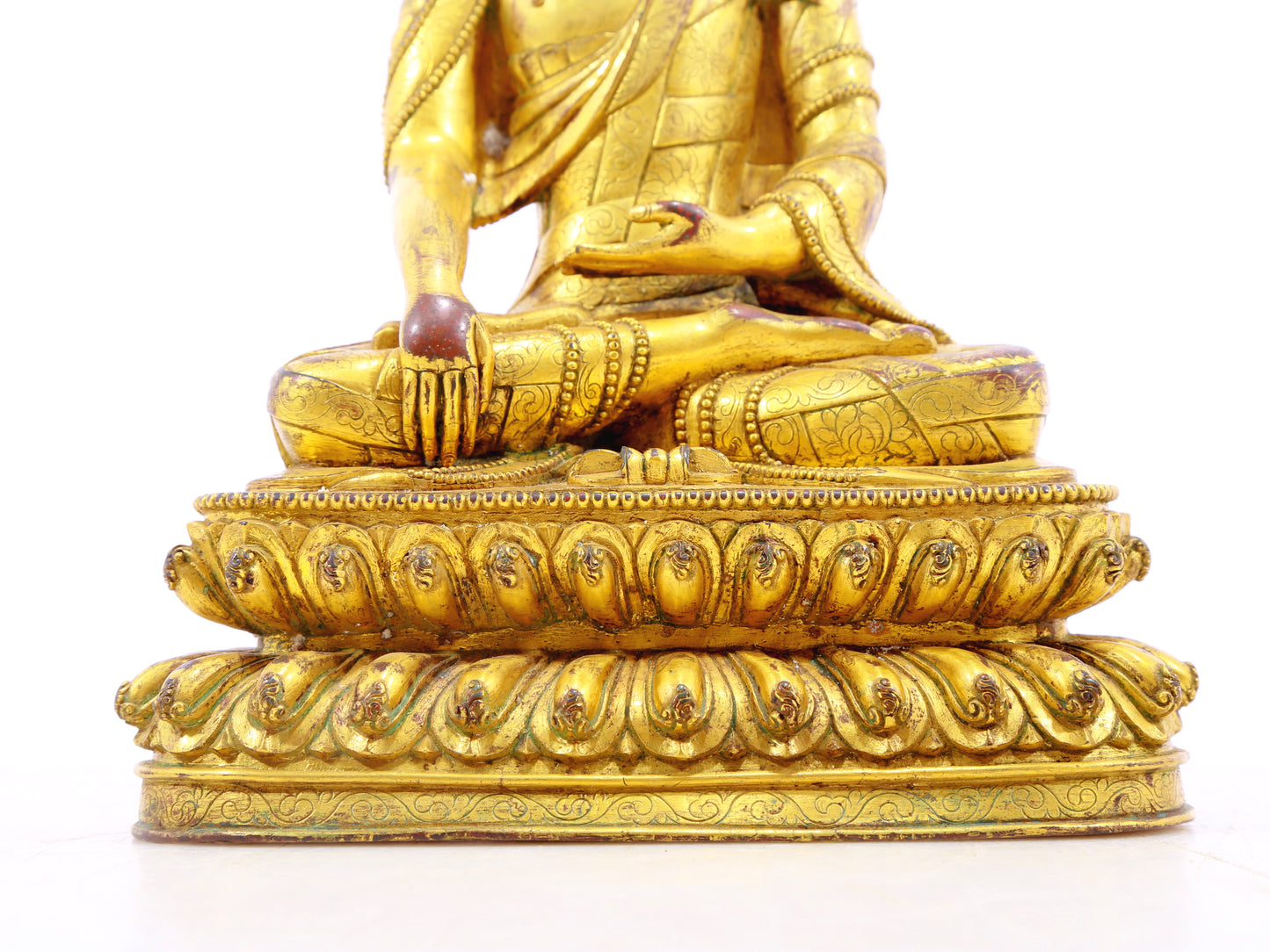 A serene alloy bronze Gautama Buddha