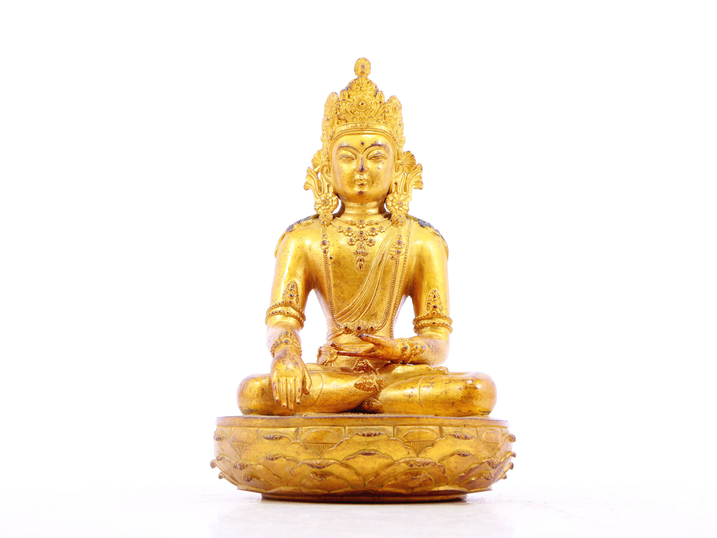 A serene gilt bronze statue of Bodhisattva