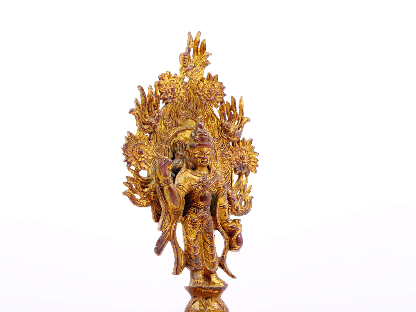 A serene gilt bronze statue of Bodhisattva