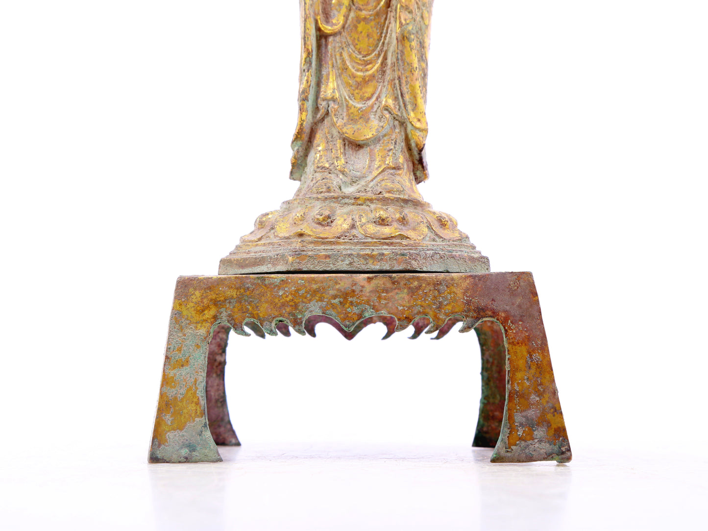 A serene alloy bronze statue of Gautama Buddha