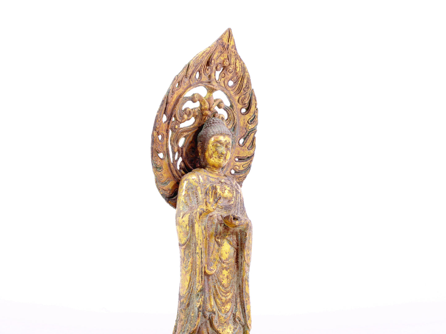 A serene alloy bronze statue of Gautama Buddha