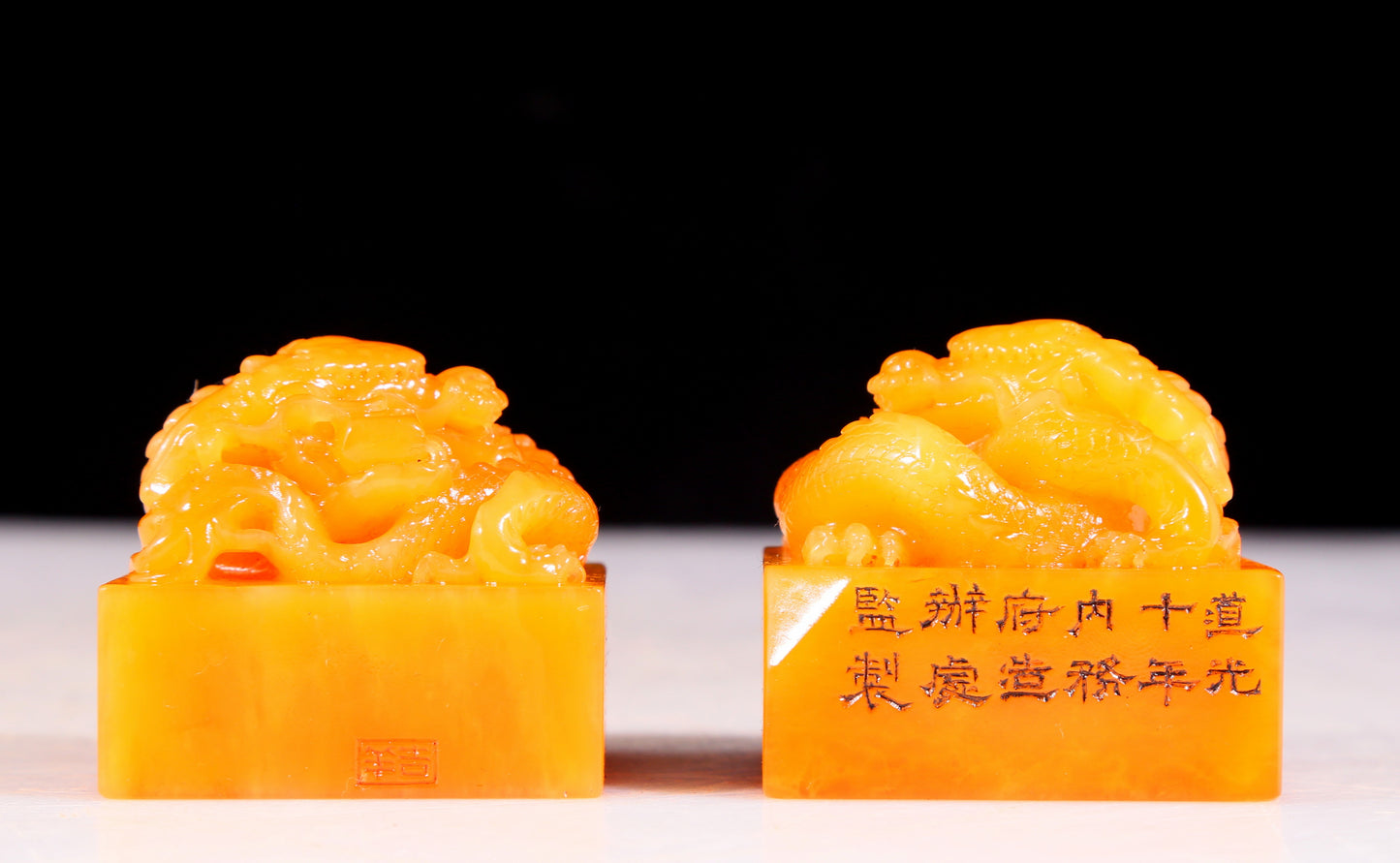 A set of exquisite Tianhuang stone dragon seals