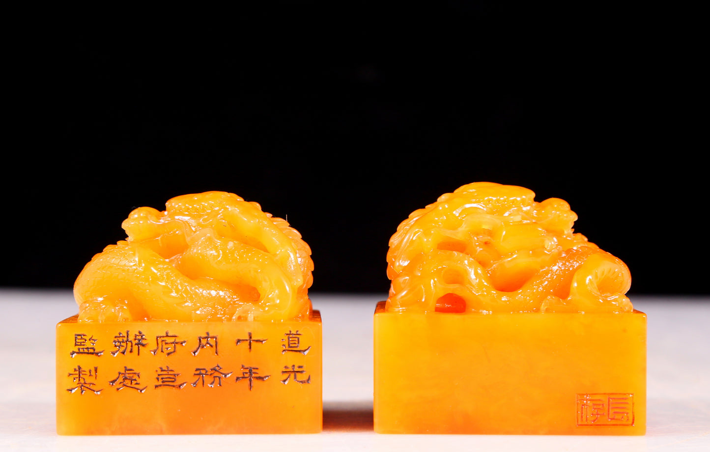 A set of exquisite Tianhuang stone dragon seals