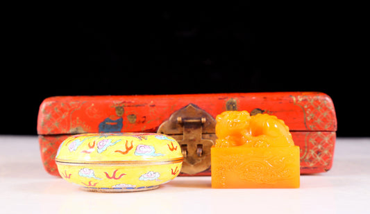 An exquisite Tianhuang stone auspicious animal seal