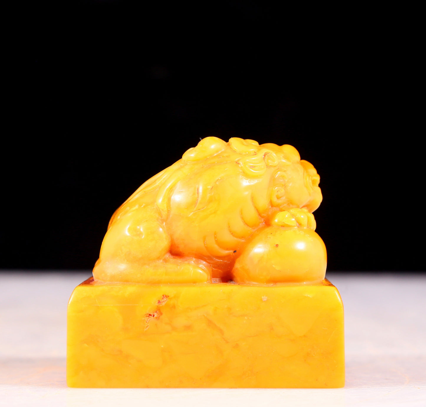 An exquisite Tianhuang stone auspicious animal seal