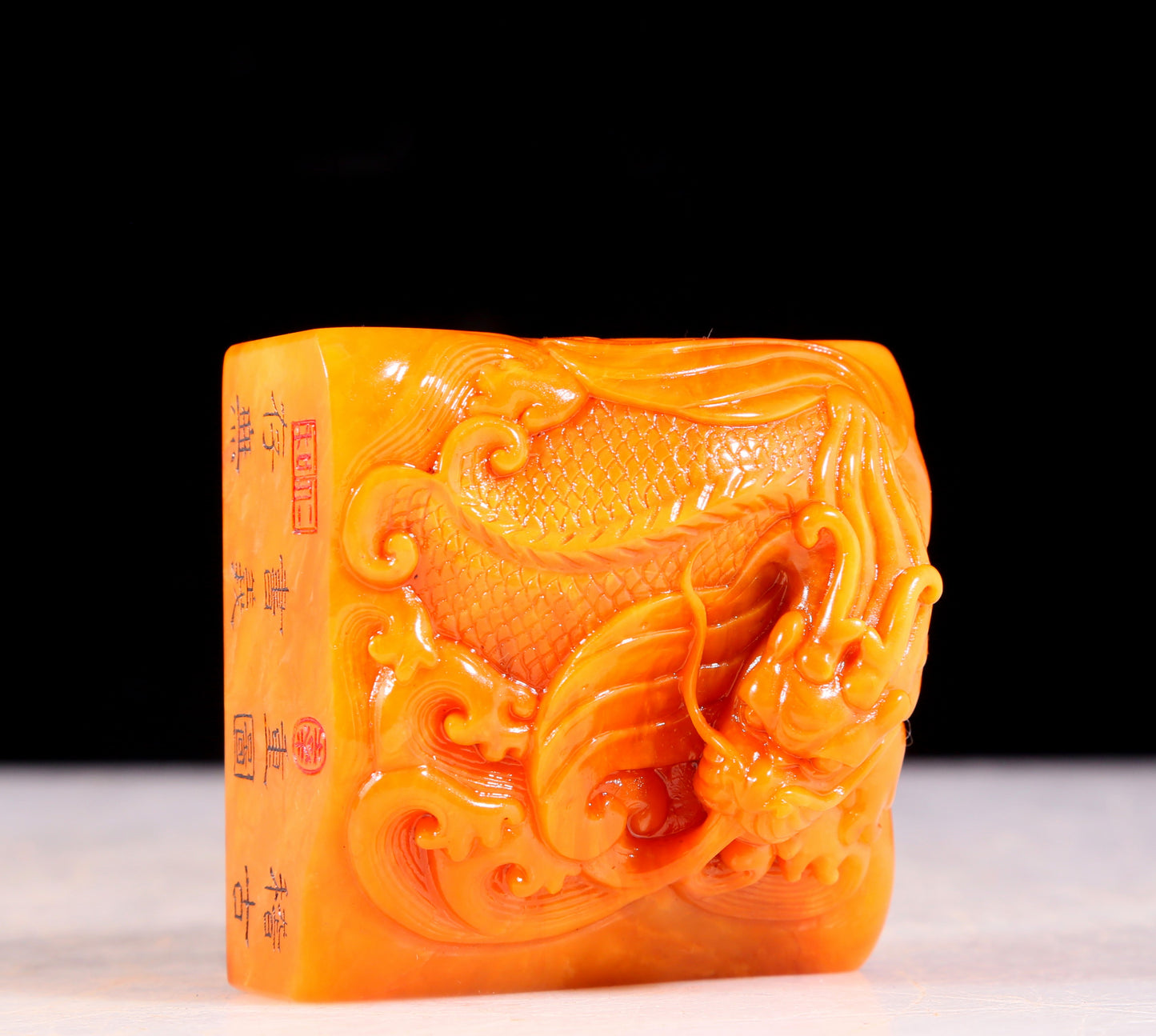 An exquisite Tianhuang stone dragon seal