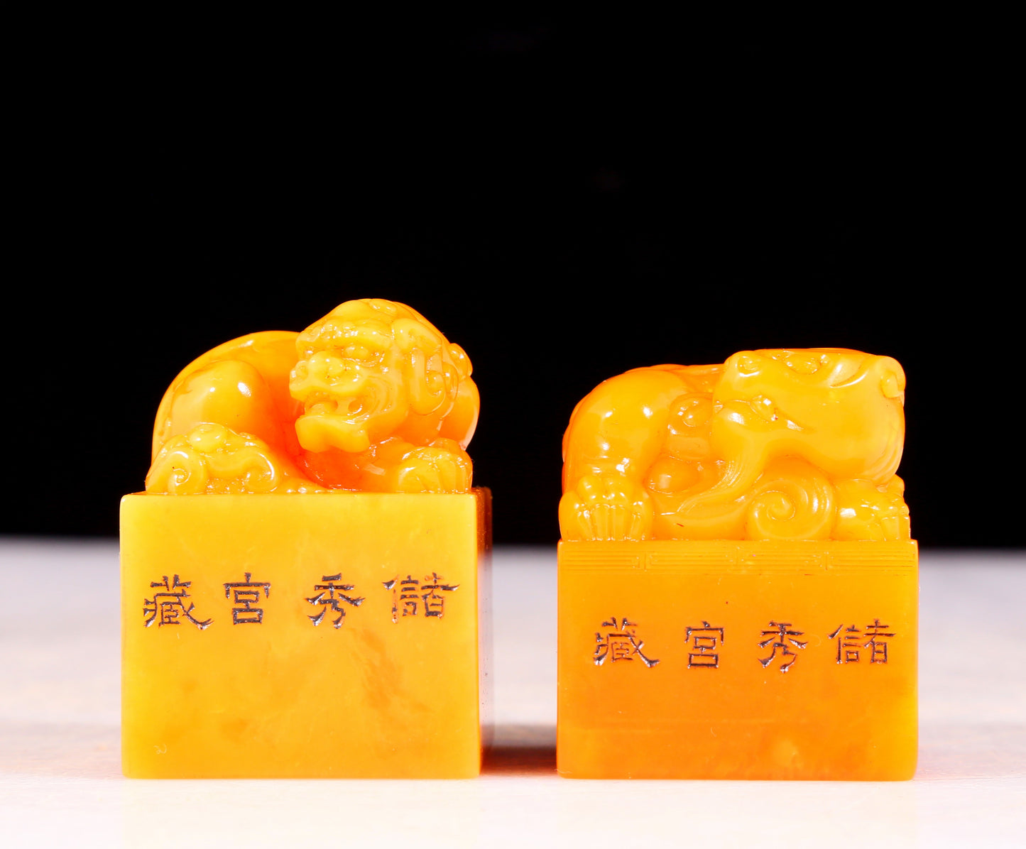 A set of exquisite Tianhuang stone seals with auspicious animal patterns