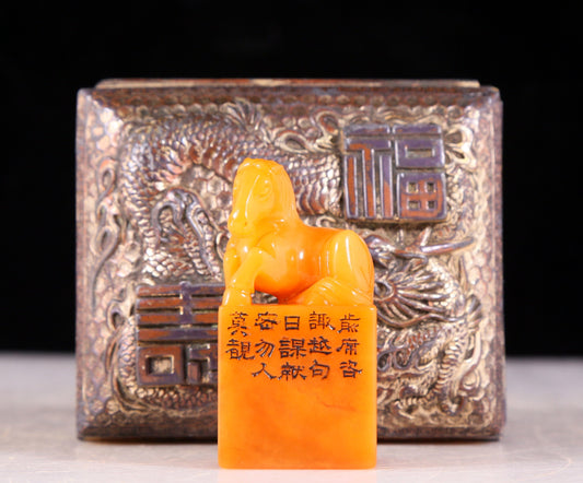 An exquisite Tianhuang stone horse seal