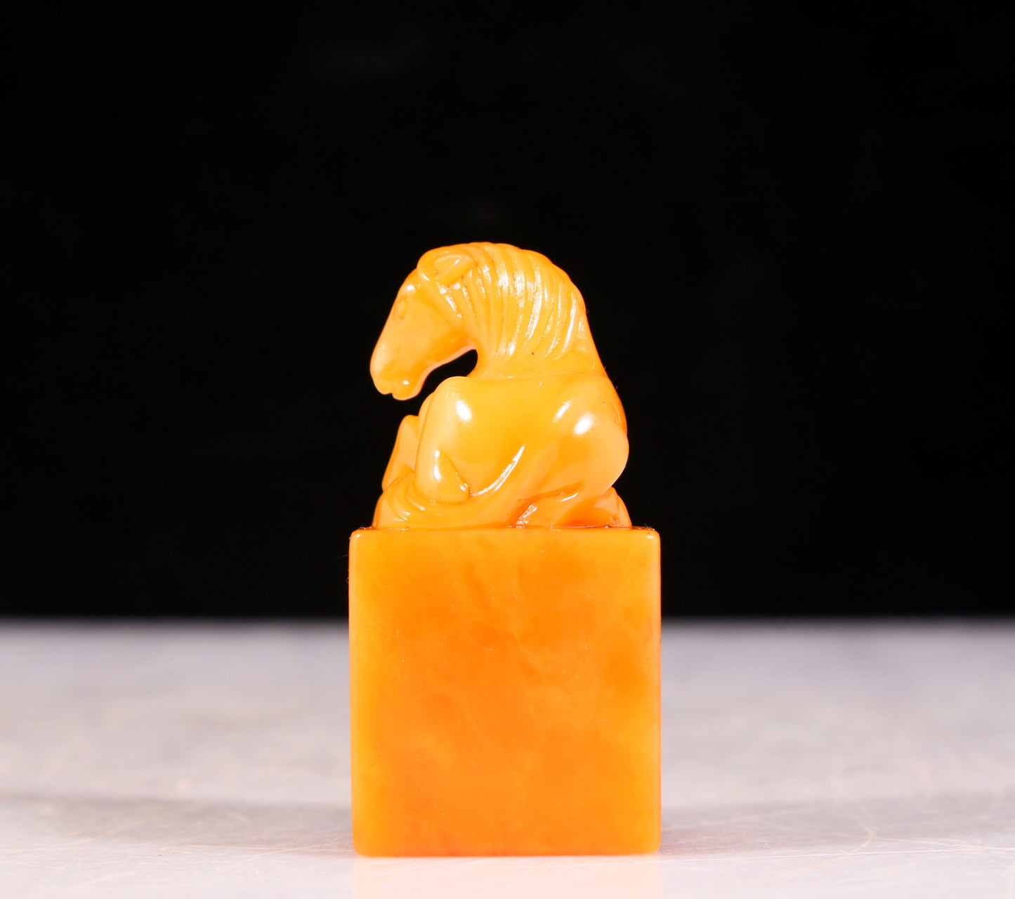 An exquisite Tianhuang stone horse seal