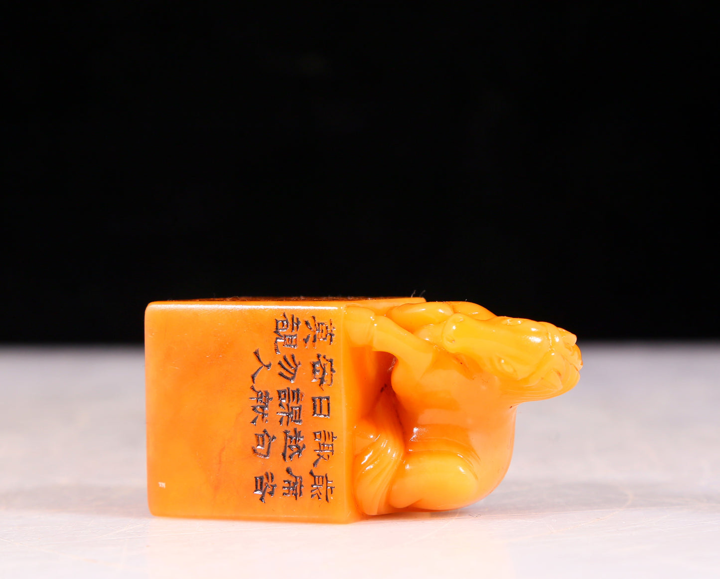 An exquisite Tianhuang stone horse seal