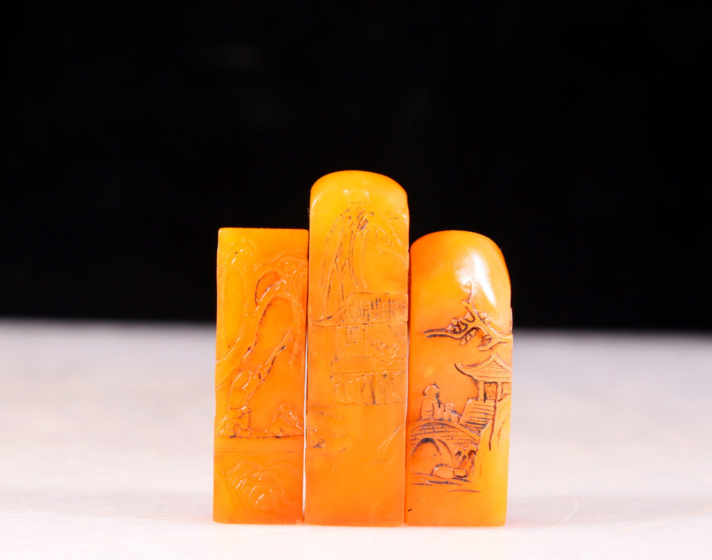 A set of exquisite Tianhuang stone landscape and figure seals