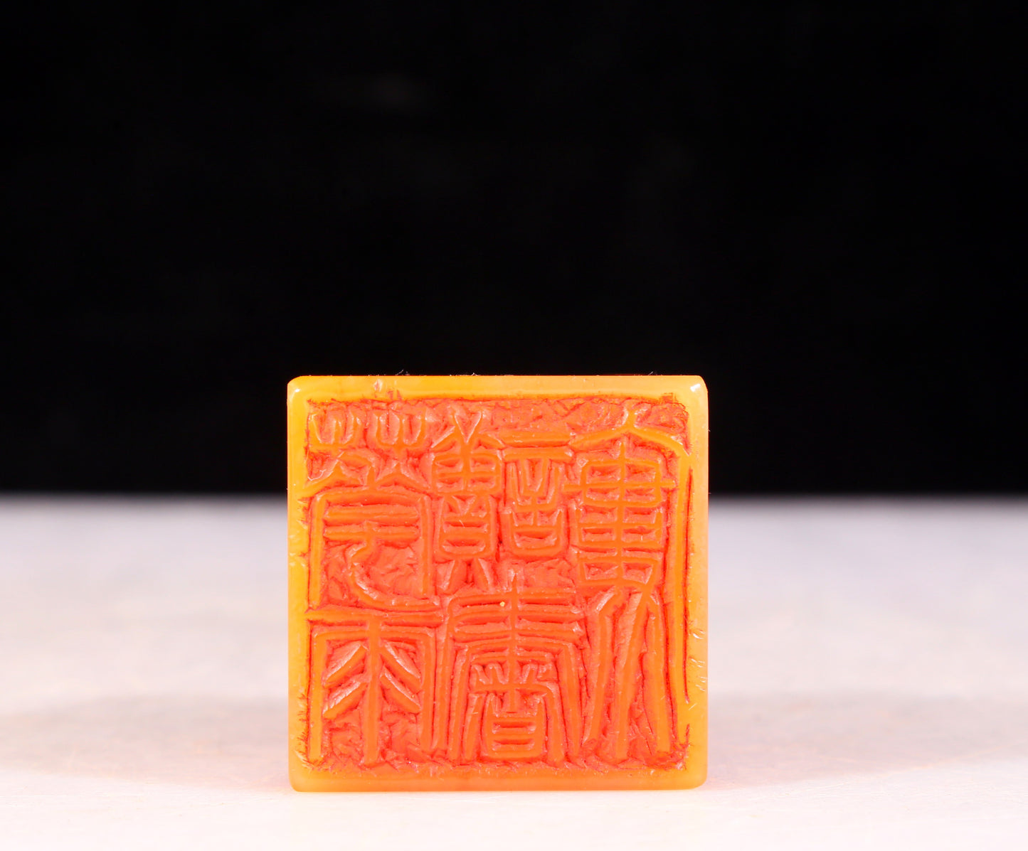 An exquisite Tianhuang stone and bamboo seal