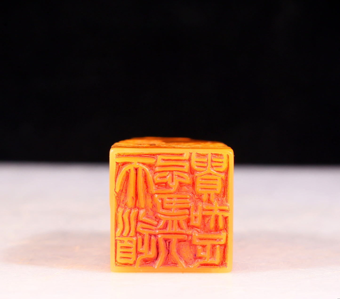 An exquisite Tianhuang stone landscape seal