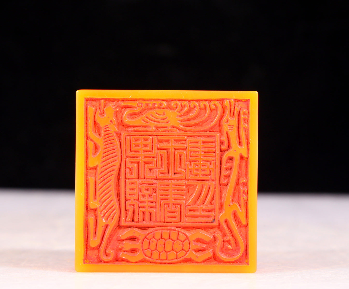 An exquisite Tianhuang stone dragon seal